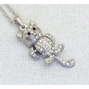 18 inch, Vintage Silver Tone Adorable Cat Rhinestones Necklace - J1